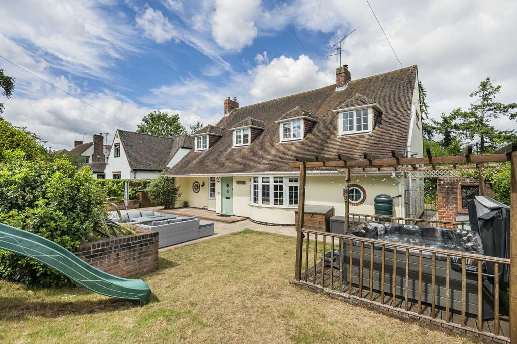 Property photo 1 of 40