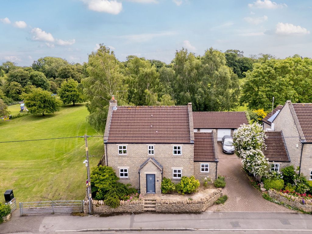 Property photo 1 of 44