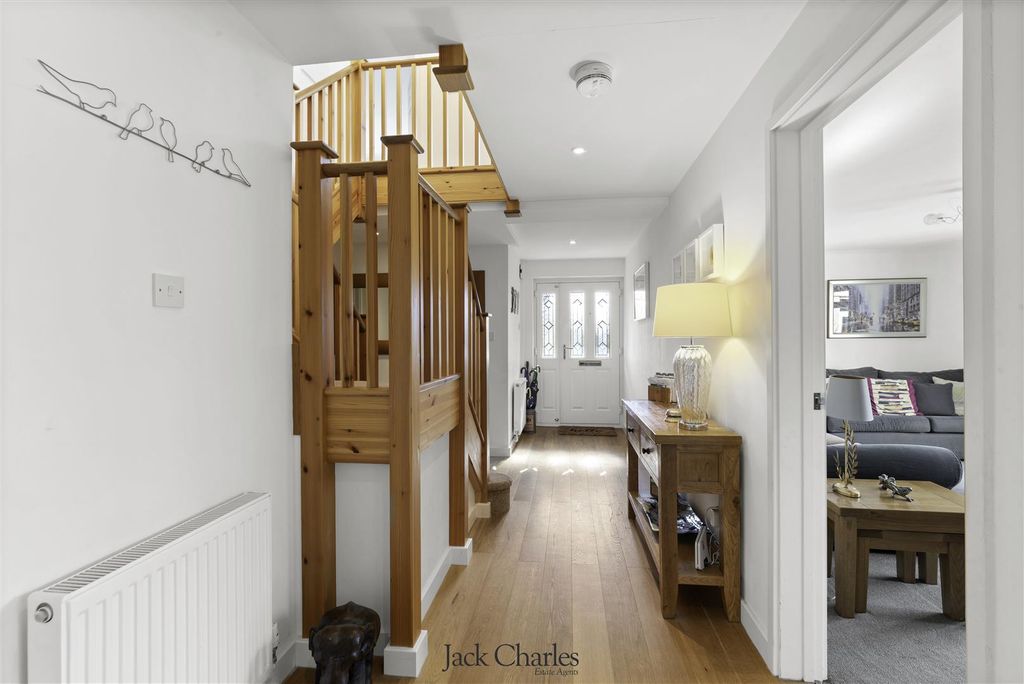 Property photo 2 of 27 38 (1).Jpg