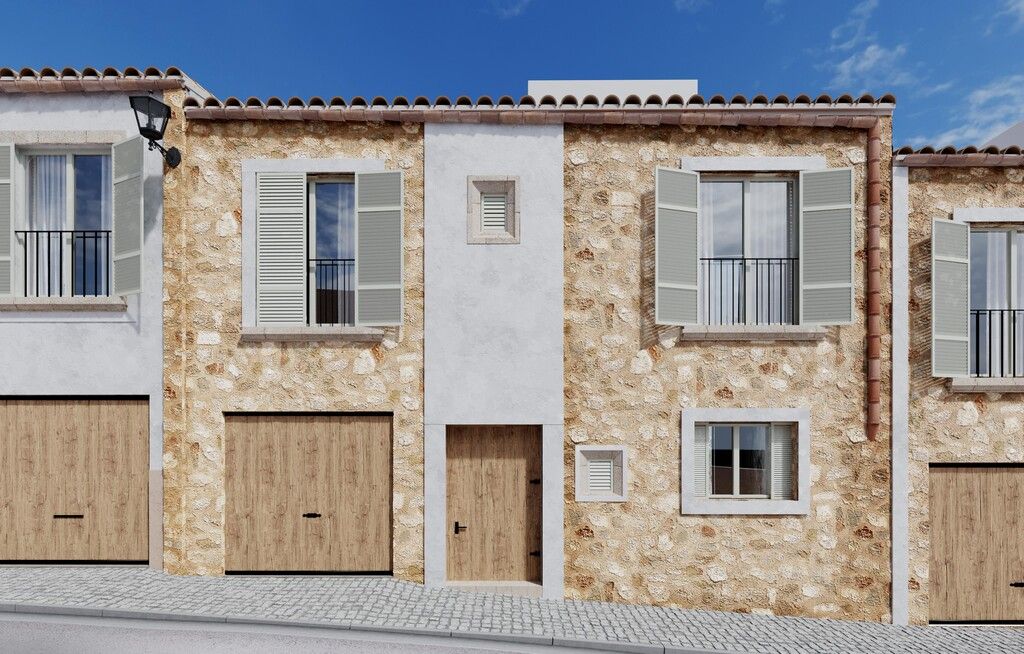 Property photo 3 of 12 Facade (6)