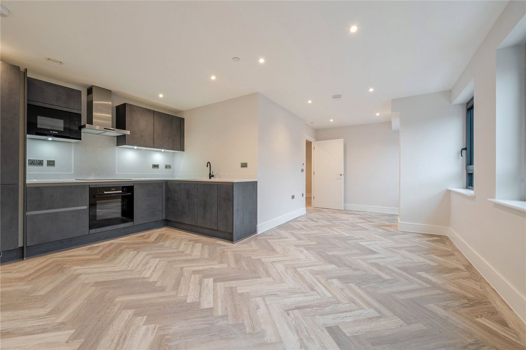 Property photo 1 of 13 Picture No. 08