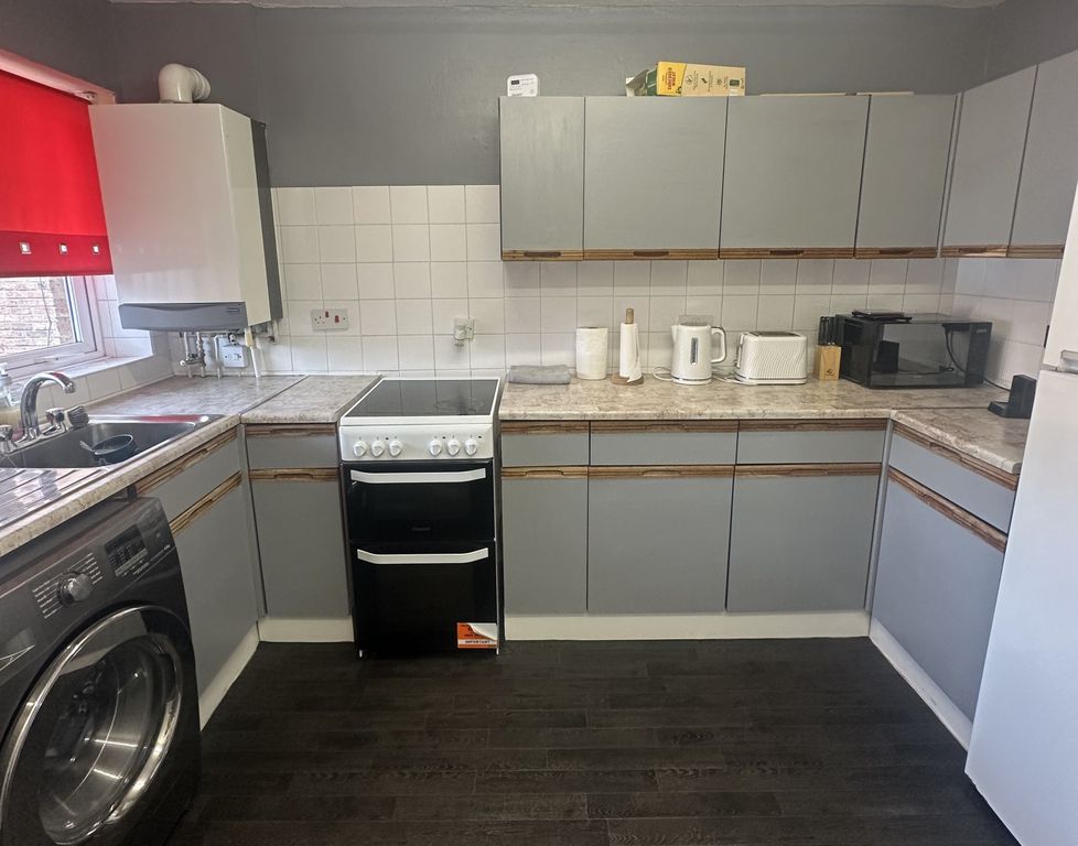 Property photo 2 of 6 Kitchen 2 Use