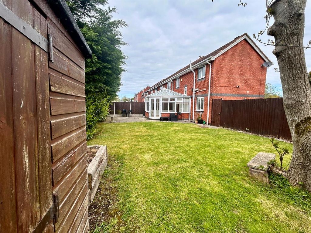 Property photo 3 of 17 3841d30A-74c5-4E86-86Cb-F7Aa74481421.Jpg