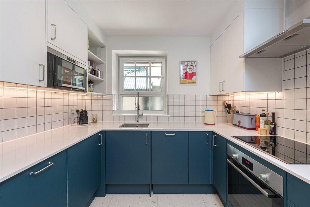 Property photo 3 of 11 Picture No. 15