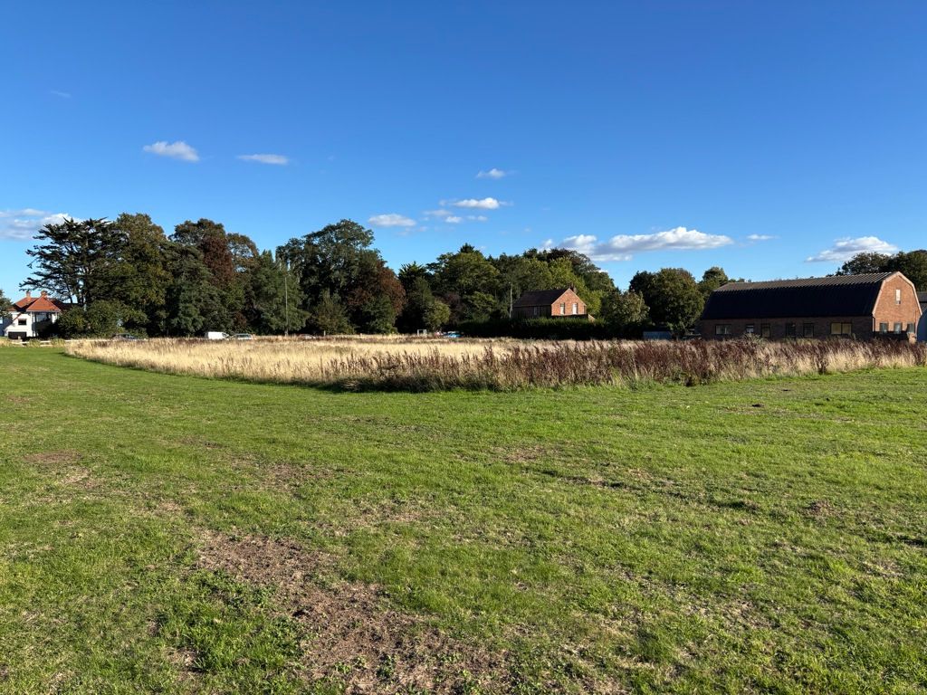 Property photo 2 of 5 Photo 2