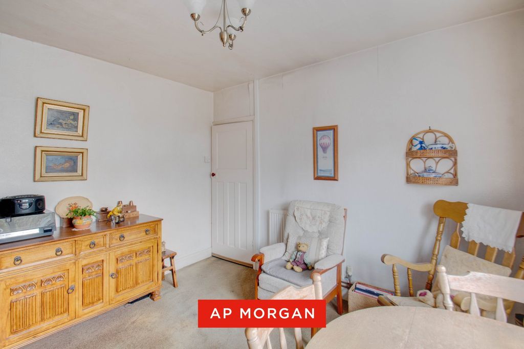 Property photo 3 of 14 Picture No. 11