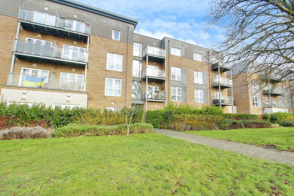 Property photo 1 of 14