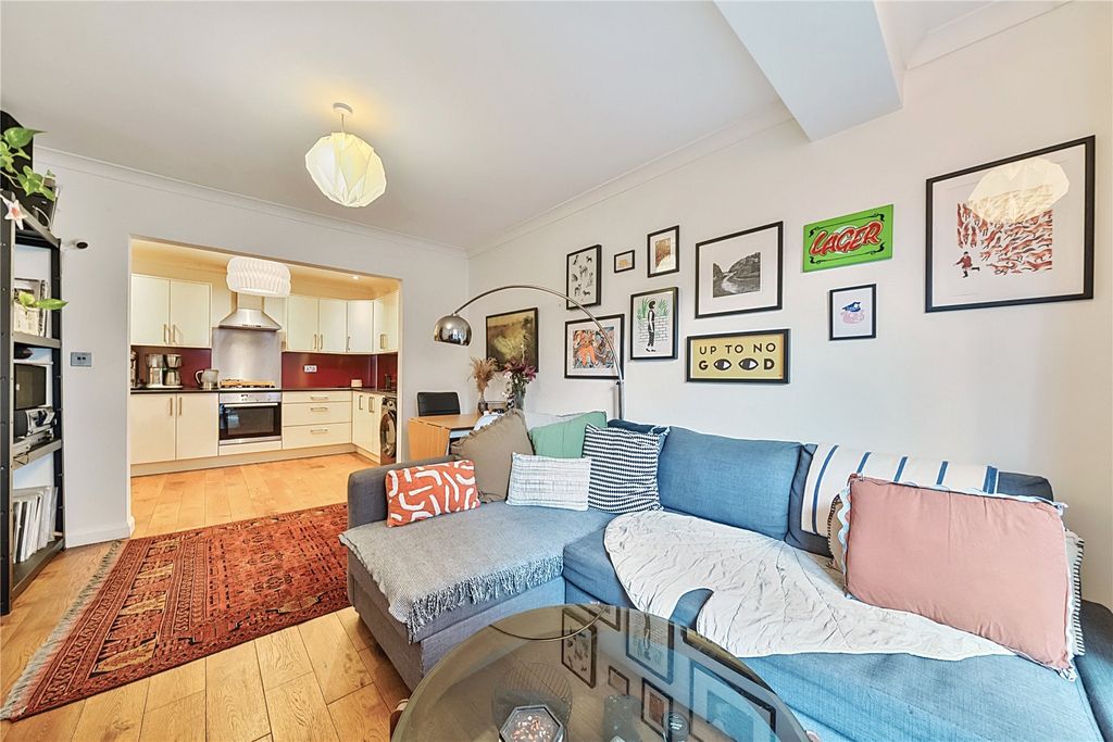 Property photo 1 of 20 Picture No. 05