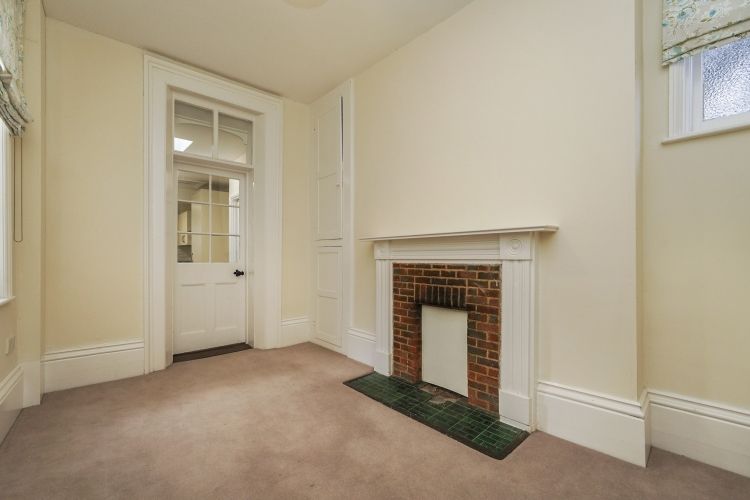 Property photo 3 of 9 Dsc02735