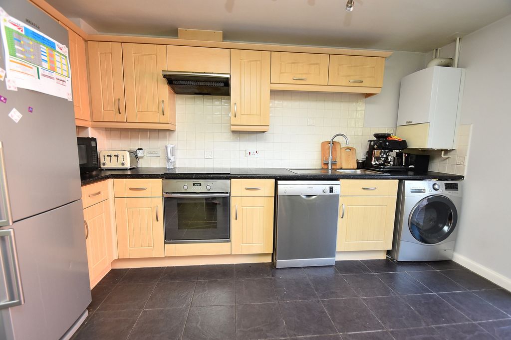 Property photo 3 of 16 Dsc_1994