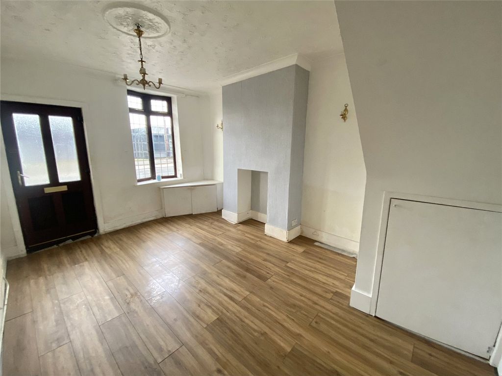 Property photo 3 of 9 Picture No. 22
