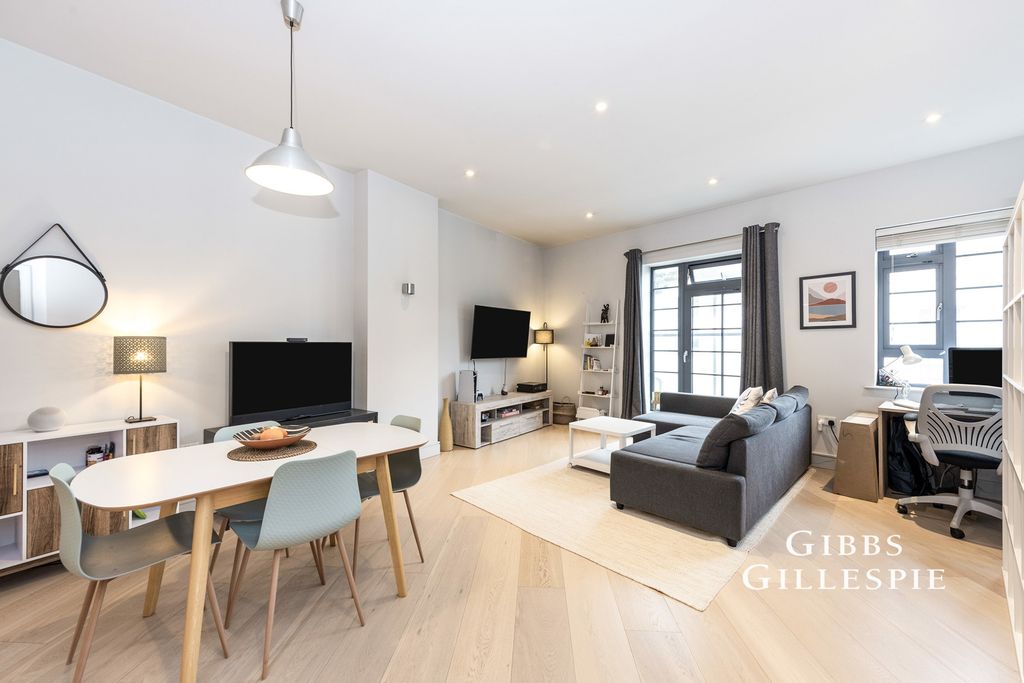 Property photo 1 of 11 Pbox-Img.Jpg