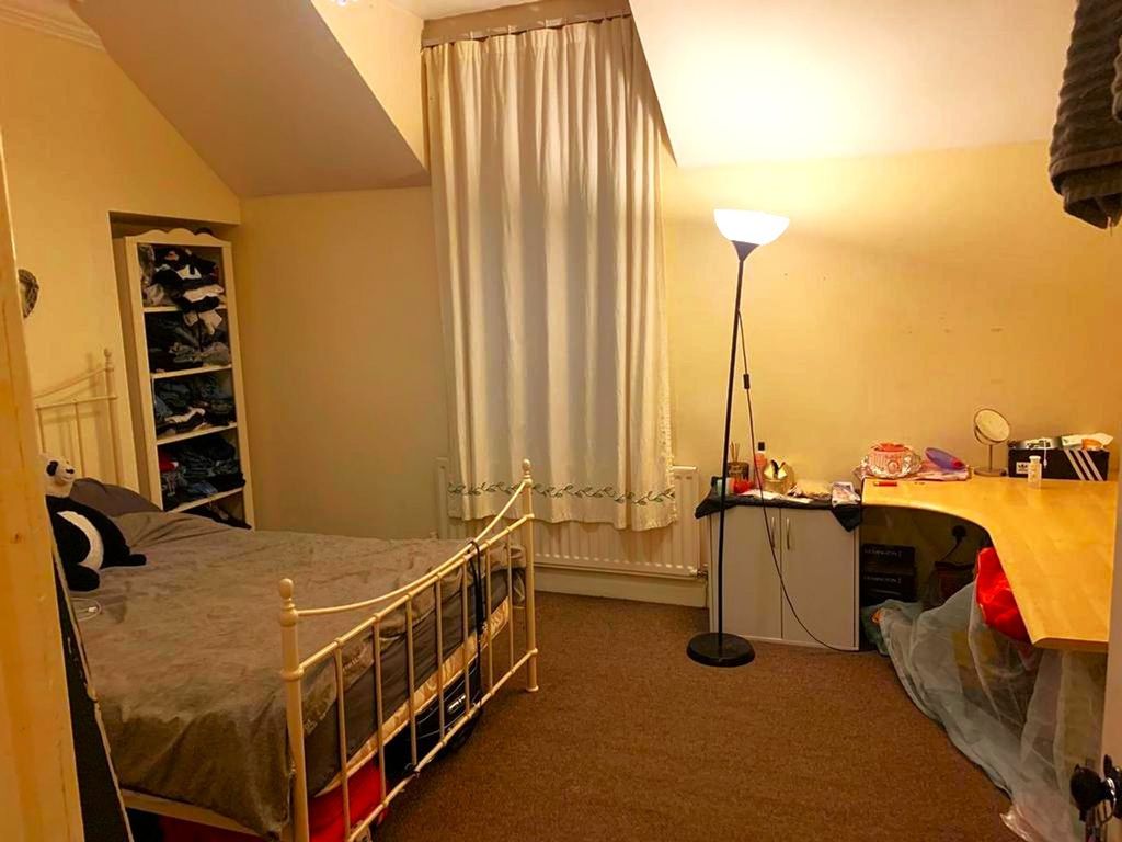 Property photo 3 of 23