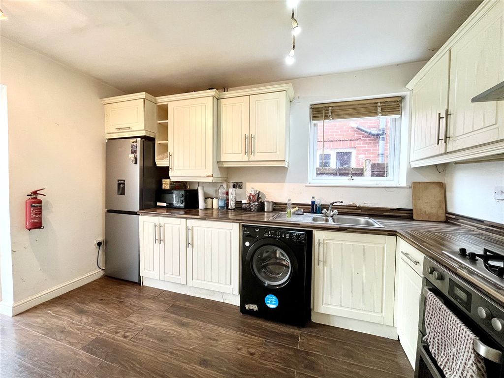 Property photo 2 of 24 Picture No. 09