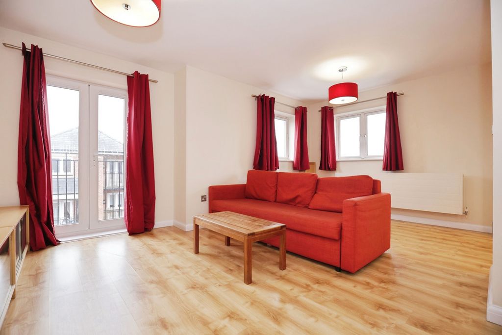 Property photo 2 of 18