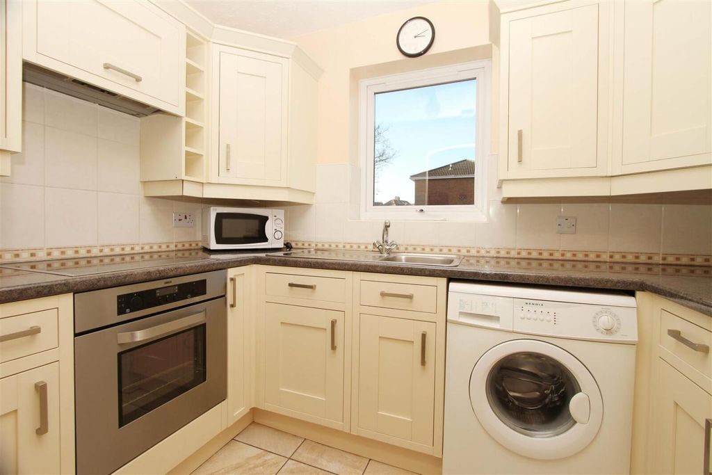 Property photo 3 of 15 Picture No. 17