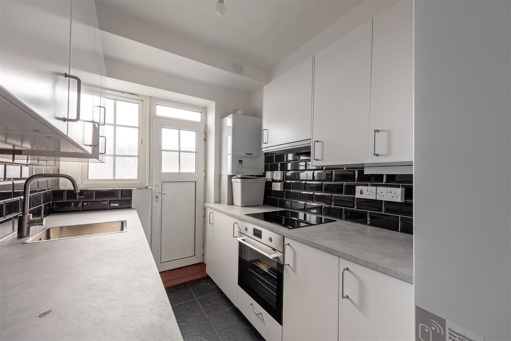 Property photo 2 of 11 094A1080.Jpg