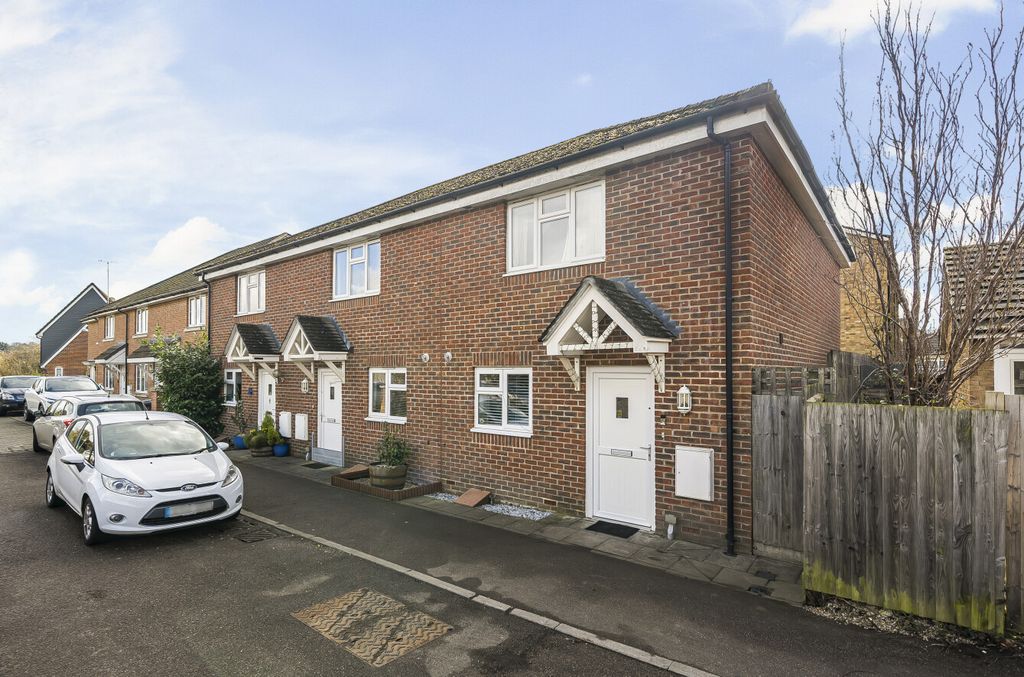 Property photo 1 of 8