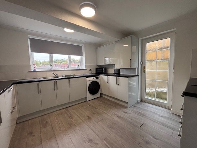 Property photo 2 of 16 Property