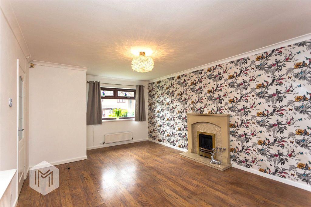 Property photo 2 of 11 Picture No. 12