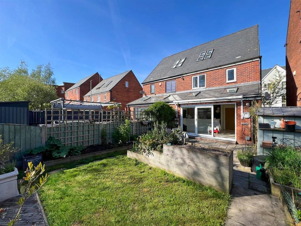 Property photo 3 of 30