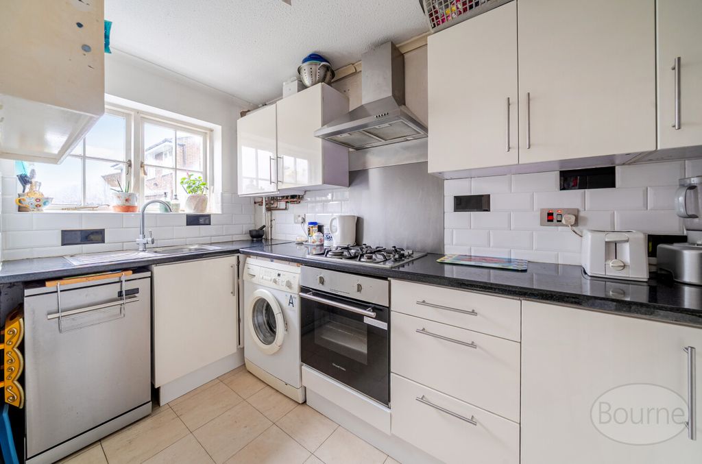 Property photo 2 of 10 075Dd7B5-Dff1-454...