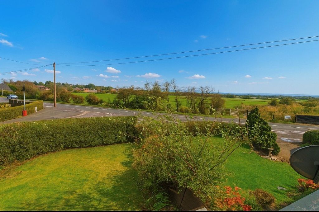 Property photo 3 of 14 Picture No. 03