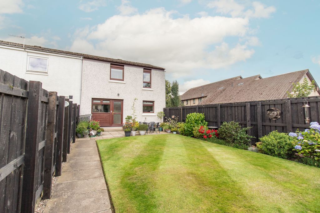 Property photo 1 of 30 Rear Garden