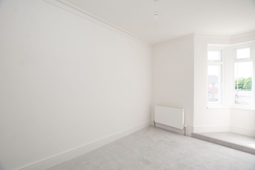 Property photo 2 of 13 Ferndalefirstfloorflat01