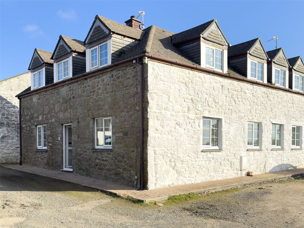 Property photo 2 of 12 Picture No. 04