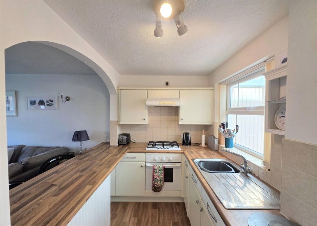 Property photo 3 of 9 Picture No. 18