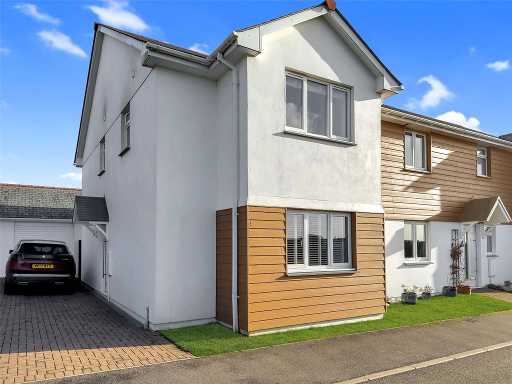 Property photo 2 of 16 Picture No. 03