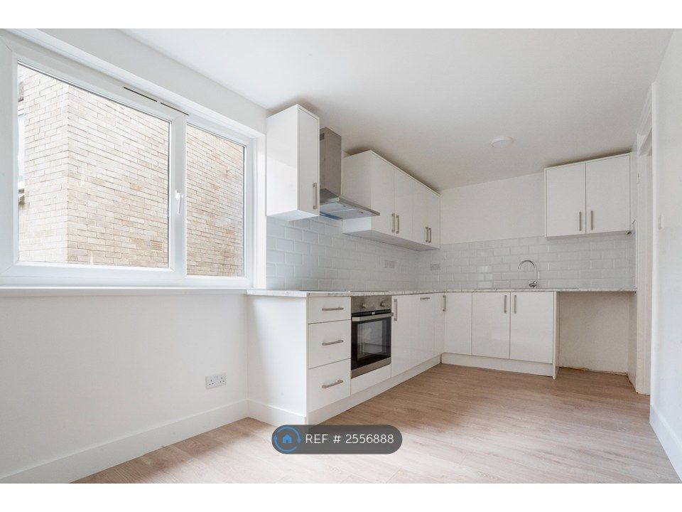 Property photo 1 of 17 Kitchen Main