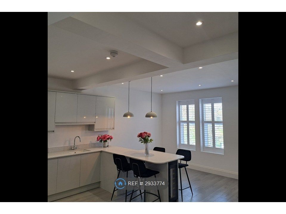Property photo 1 of 31