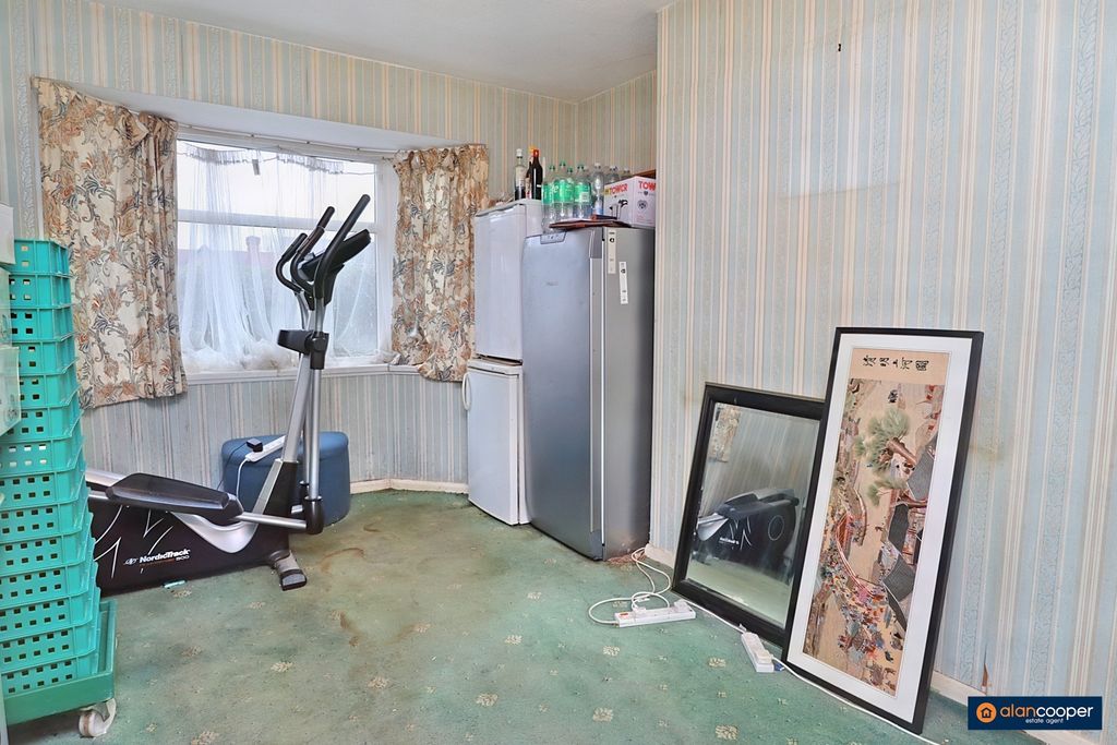 Property photo 2 of 16 3023803