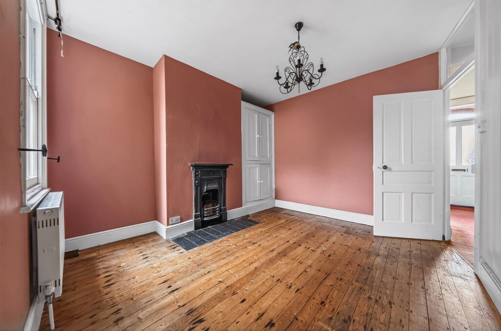 Property photo 3 of 16 1434649-25-69c3d2...