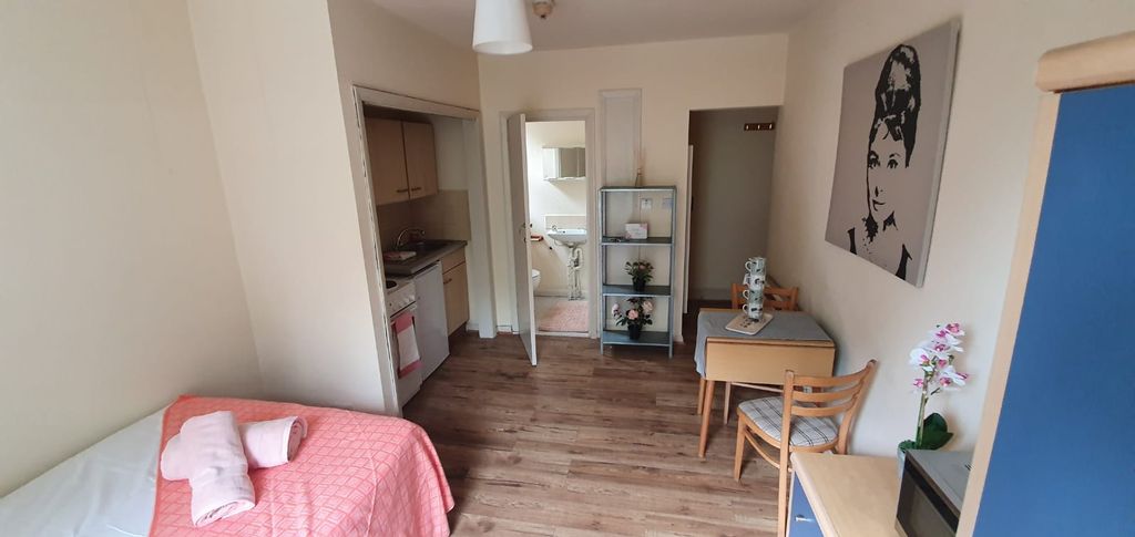 Property photo 2 of 10