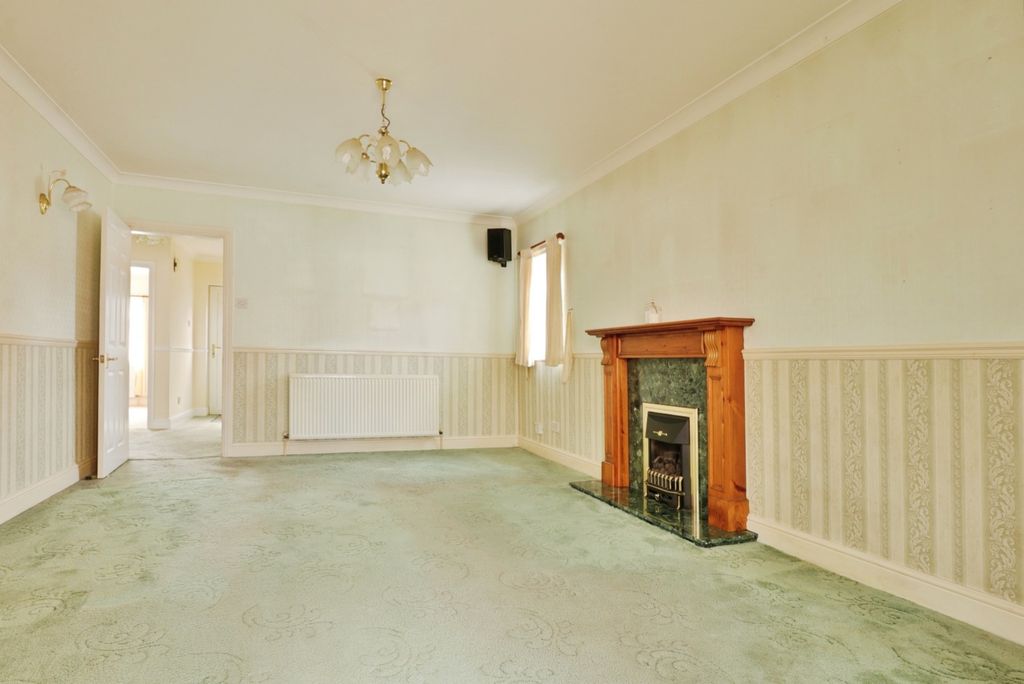 Property photo 2 of 21 3617444