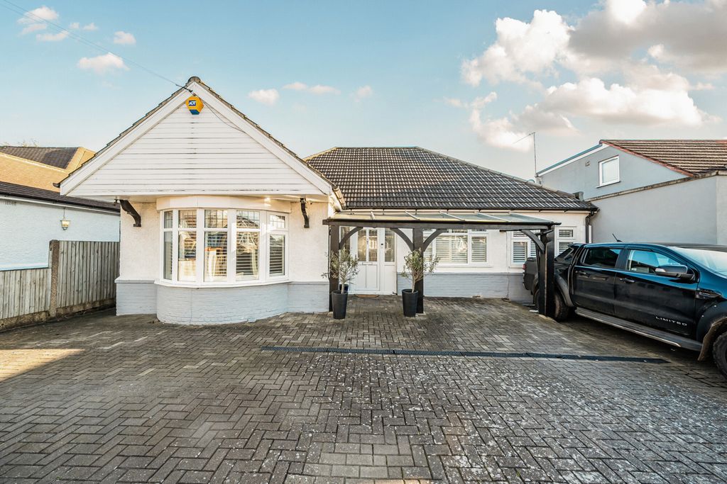 Property photo 1 of 20 1417892-20-699Dd4...