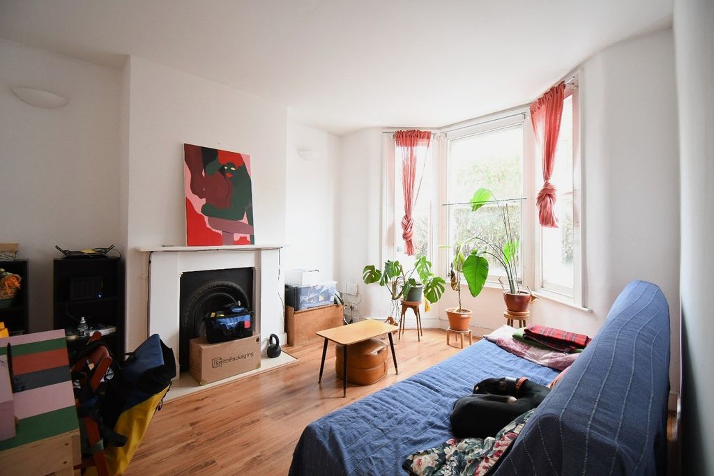 Property photo 3 of 8 2107442