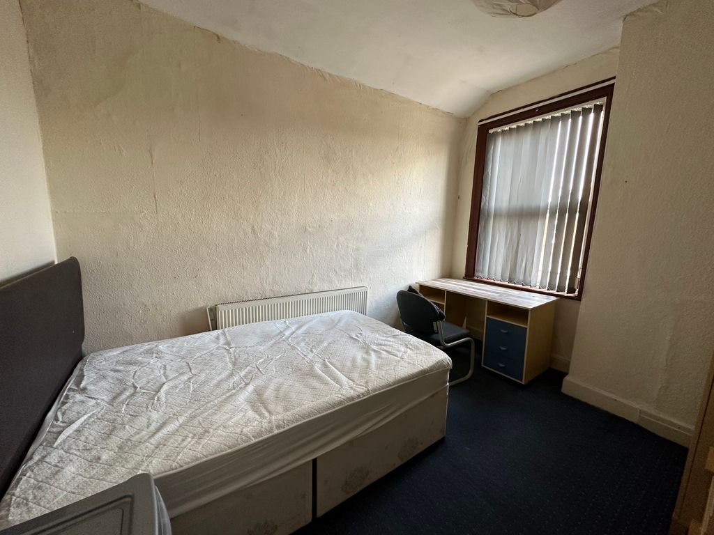 Property photo 3 of 6 Image