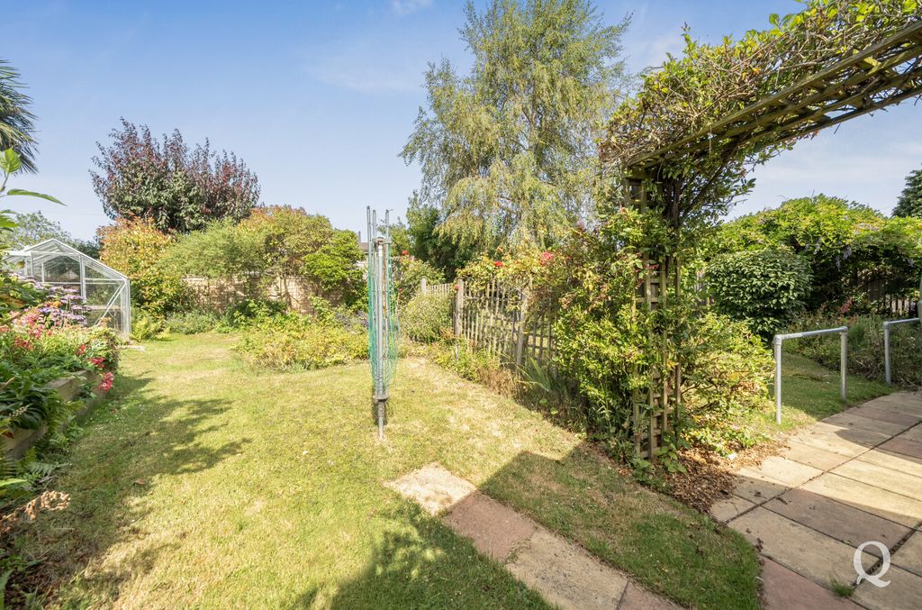 Property photo 3 of 25 157Cbd2A-2Aa2-4Fa...