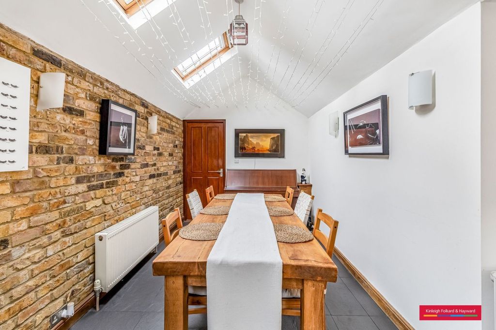 Property photo 3 of 13 Picture No. 23