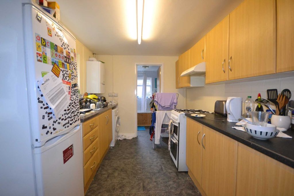 Property photo 2 of 5