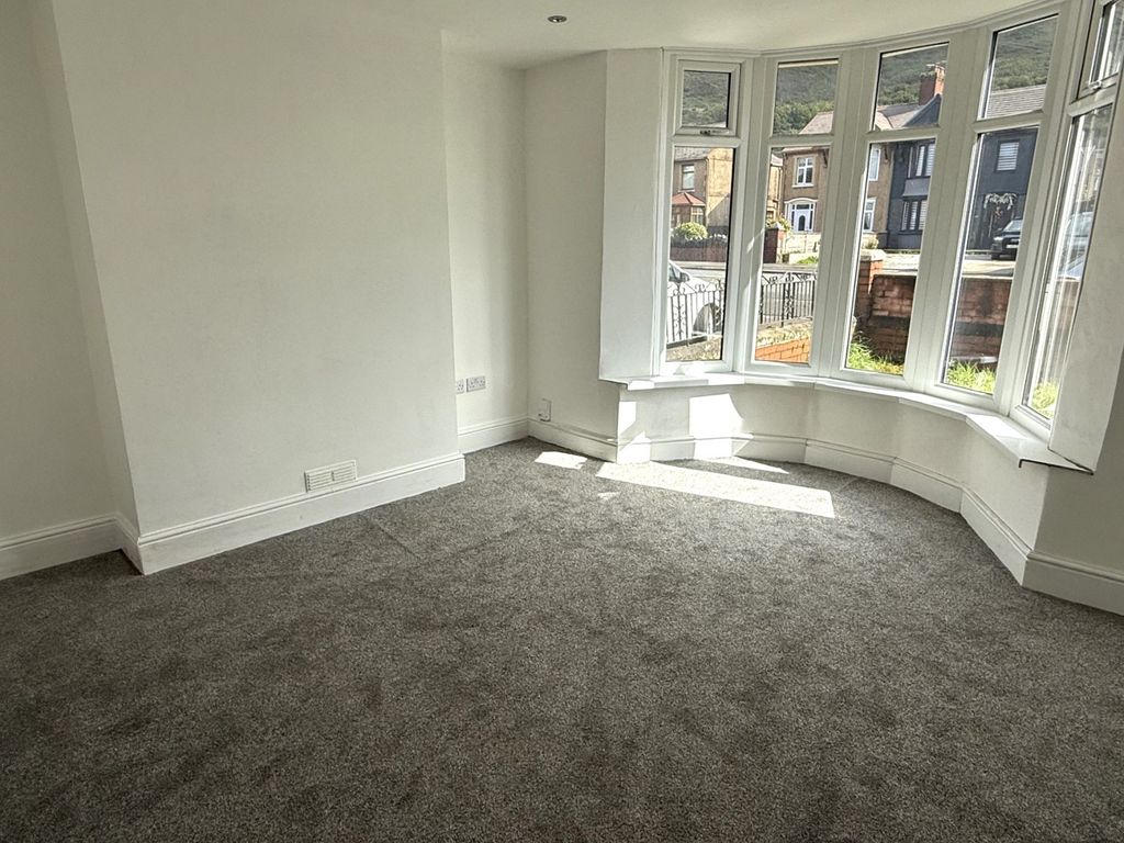 Property photo 2 of 11 Not Specified
