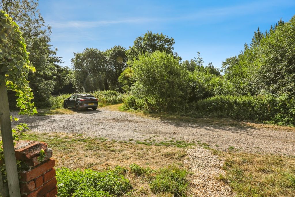 Property photo 2 of 15 2