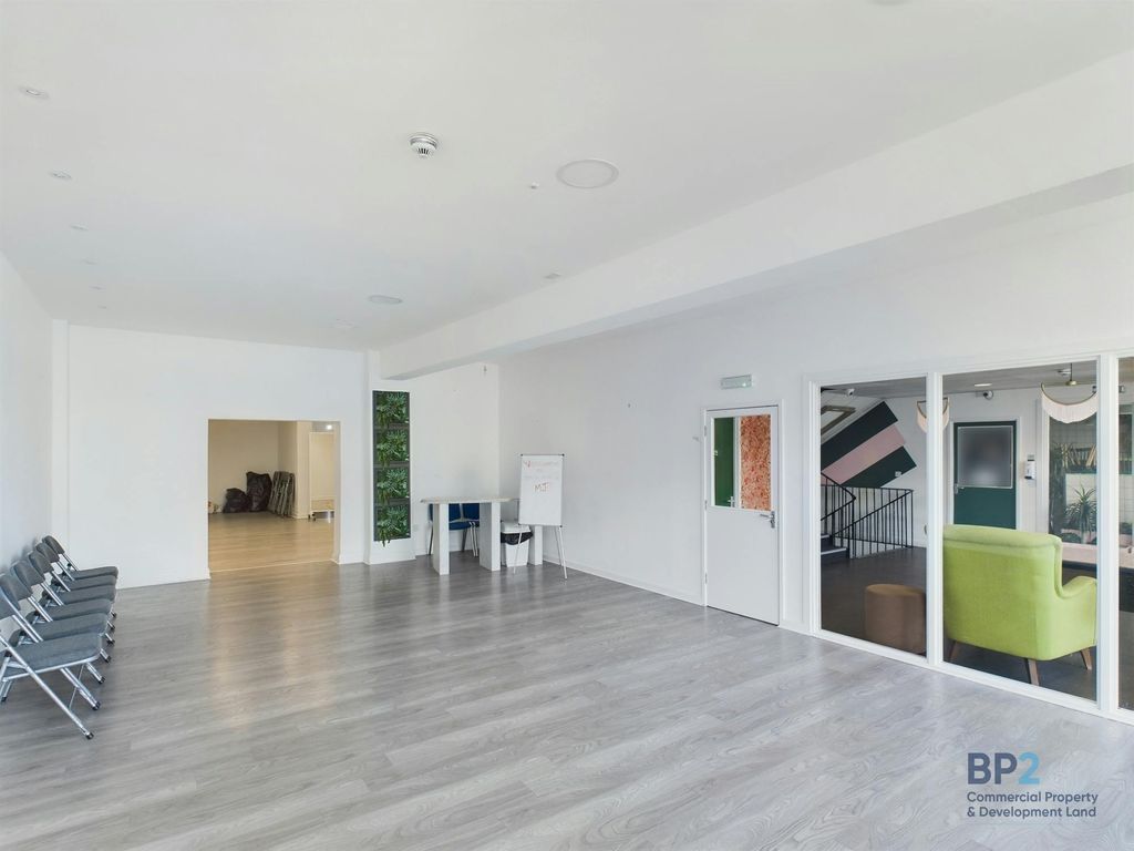 Property photo 2 of 21 Cam03725G0Pr0042Still001.Jpg