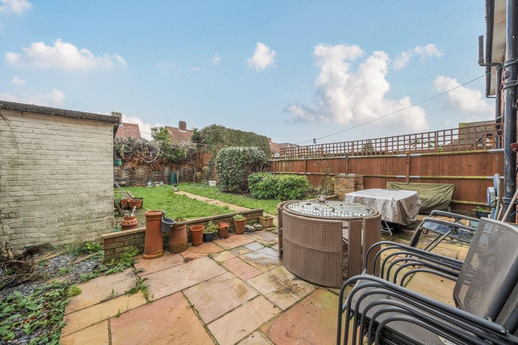 Property photo 2 of 13