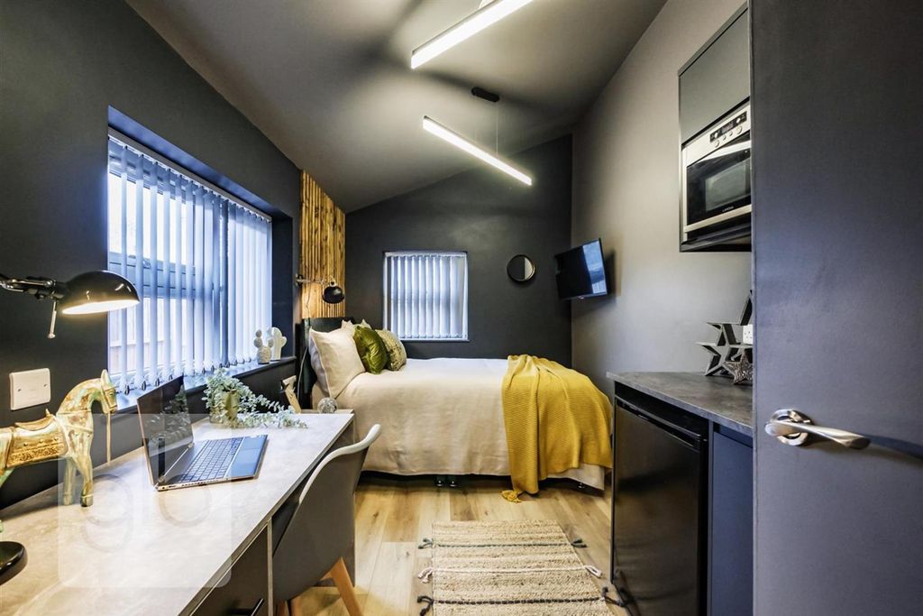 Property photo 1 of 17 1.Png