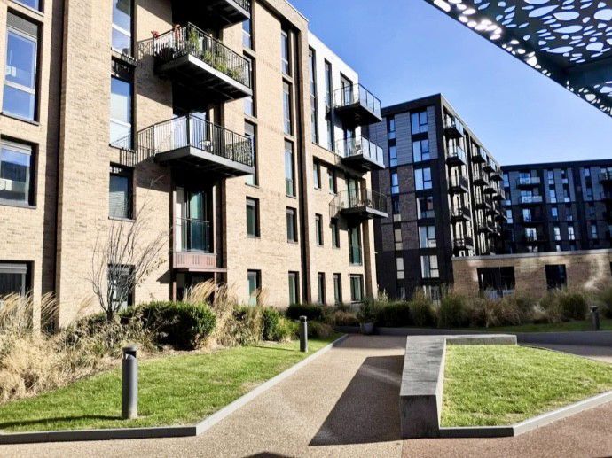 Property photo 2 of 23